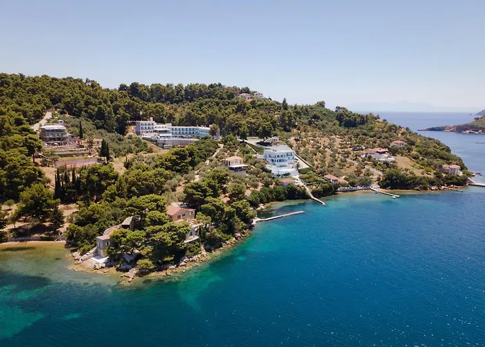 Porto Castello * העיירה סקיאתוס