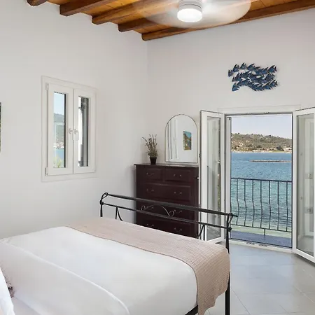 Porto Castello Villa Città di Skiathos
